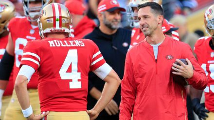 Nick Mullens Shreads Raiders: 49ers Win 34-3