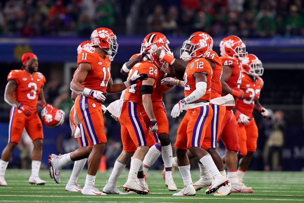 #2 Clemson Trample #1 Alabama, Capture College Football Championship