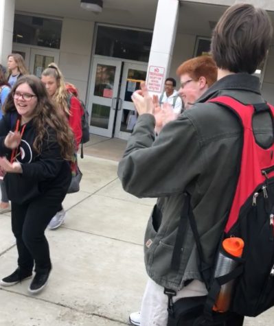 ‘The Clapping Guy’ Adds A Bit of Cheer to End of Students’ School Day