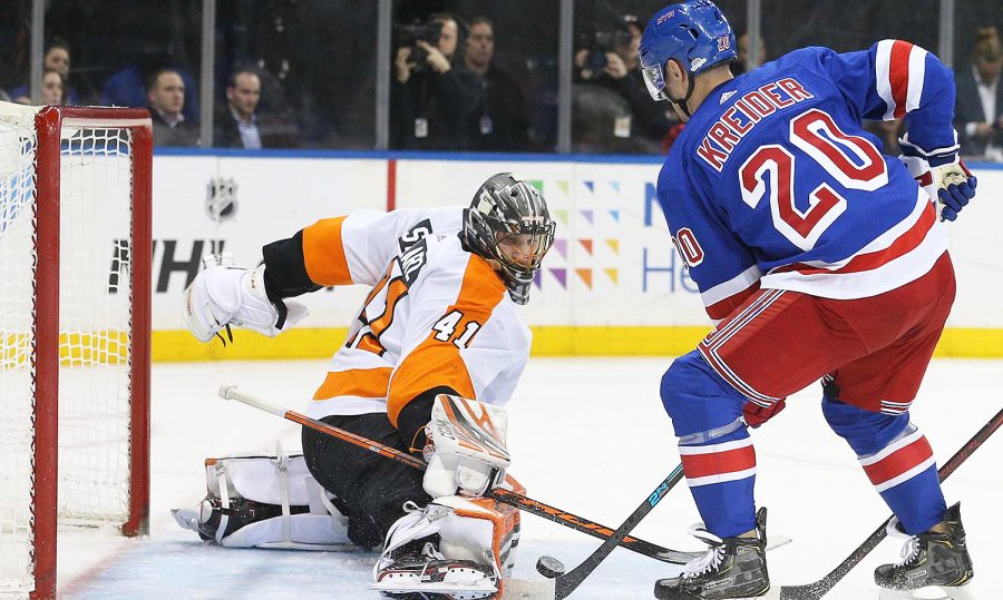 Flyers+goalie+Anthony+Stolarz+stops+Rangers+Chris+Keiders+shot+in+his+shutout+effort%2C+blanking+the+Rangers+1-0.