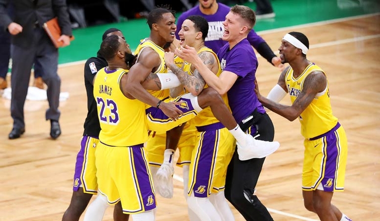 Rajon Rondo Lifts Lakers To A Win Over Boston