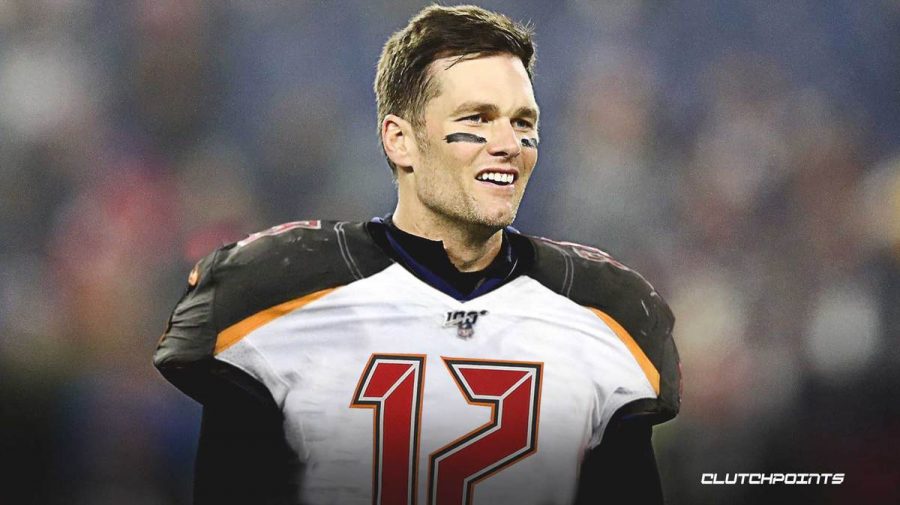 Legendary quarterback Tom Brady signs with Tampa Bay Buccaneers