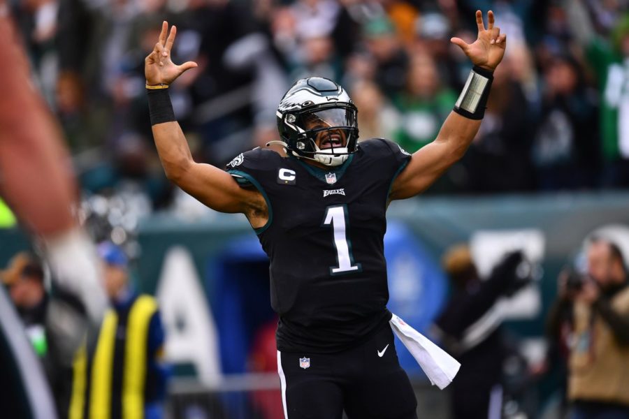 Jalen+Hurts+and+the+rushing+game+lead+the+Philadelphia+Eagles+to+a+40-29+upset+win+over+the+New+Orleans+Saints+to+move+into+the+playoff+hunt.+