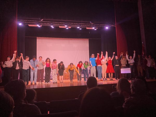 The whole cast bows before the audience after Fridays performance.